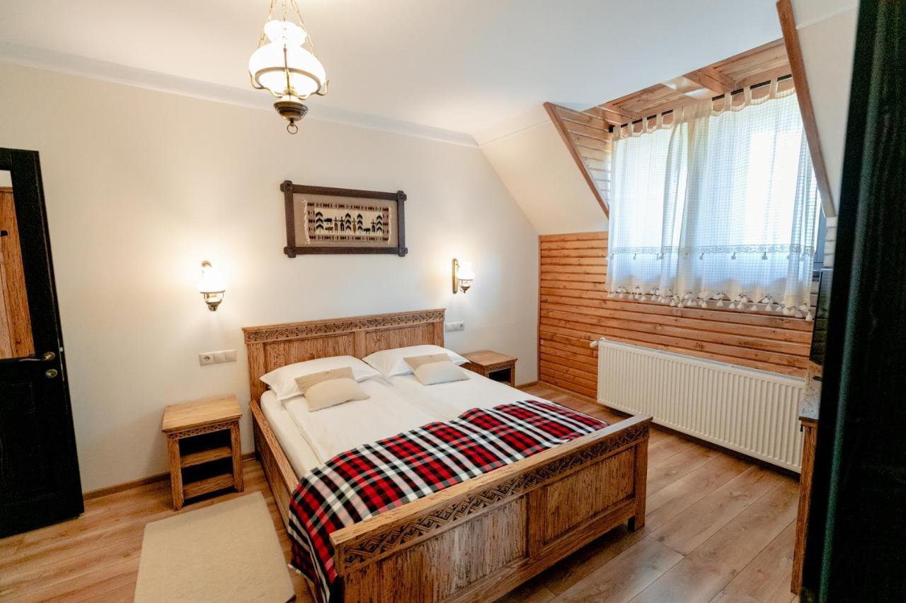 Glodeanca Hotel Eksteriør billede
