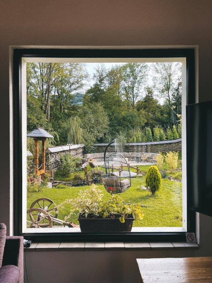 Glodeanca Hotel Eksteriør billede